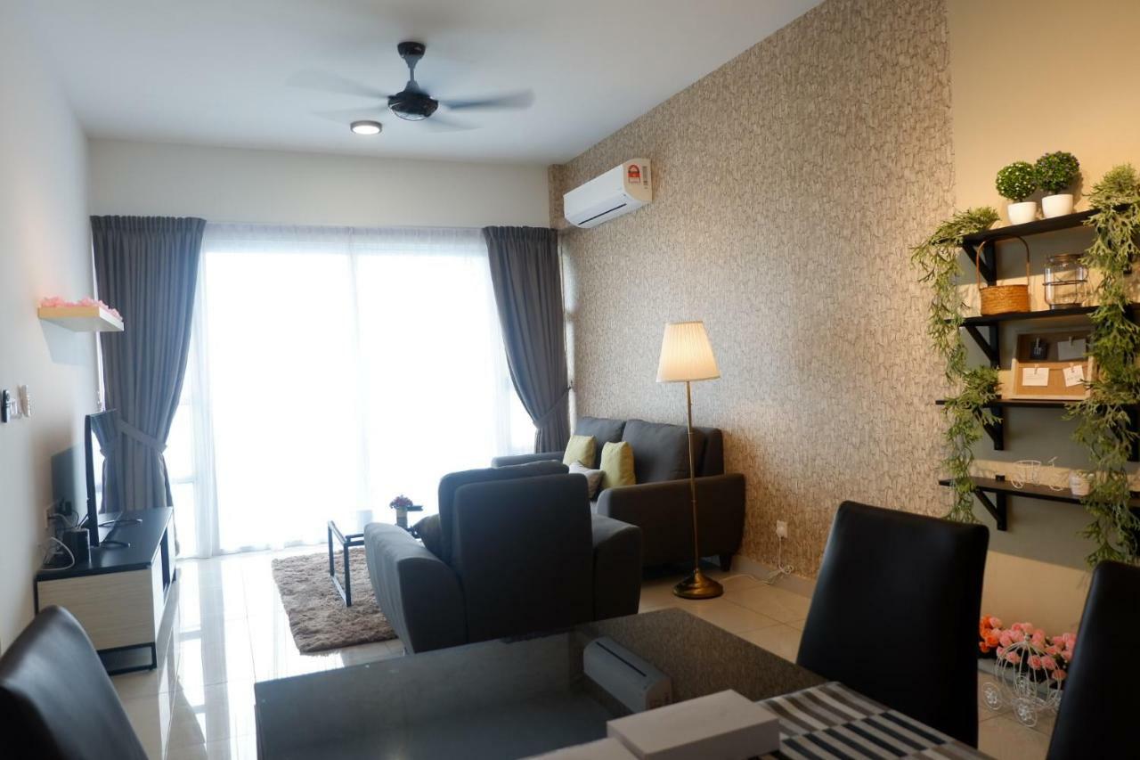 The Pinnacle Tower Johor Bahru Eksteriør bilde