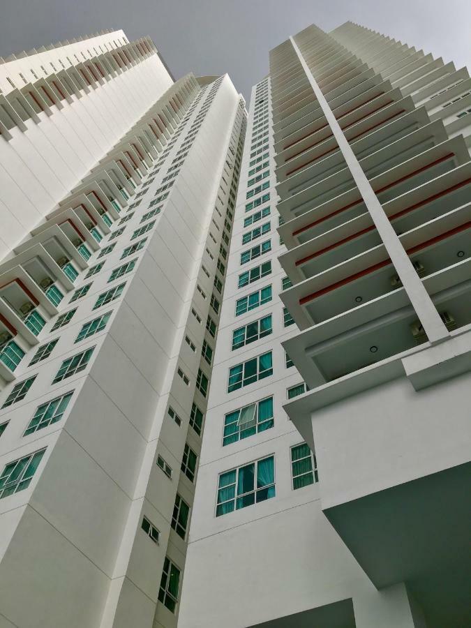The Pinnacle Tower Johor Bahru Eksteriør bilde